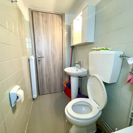 Апартаменты Luxury Flat In Hilton, 3' From Metro, Vfm! *
