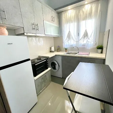 Апартаменты Luxury Flat In Hilton, 3' From Metro, Vfm! Афины